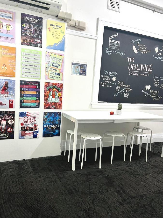 The Downing Hostel Sydney Bagian luar foto